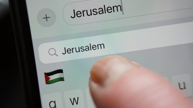 The Palestinian emoji iPhone bug